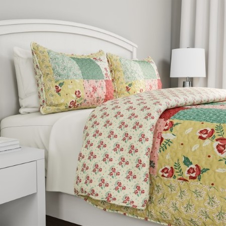 Hastings Home Hastings Home Floral Patchwork Quilt Set, King 319361UXJ